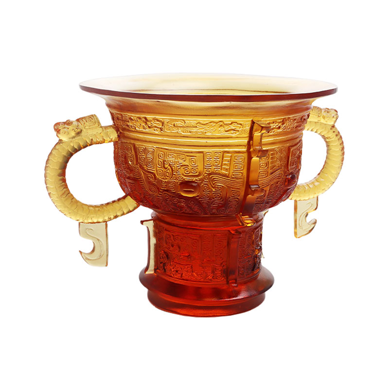 Treppiede cinese con manico a forma di orecchie di drago e motivo a spine