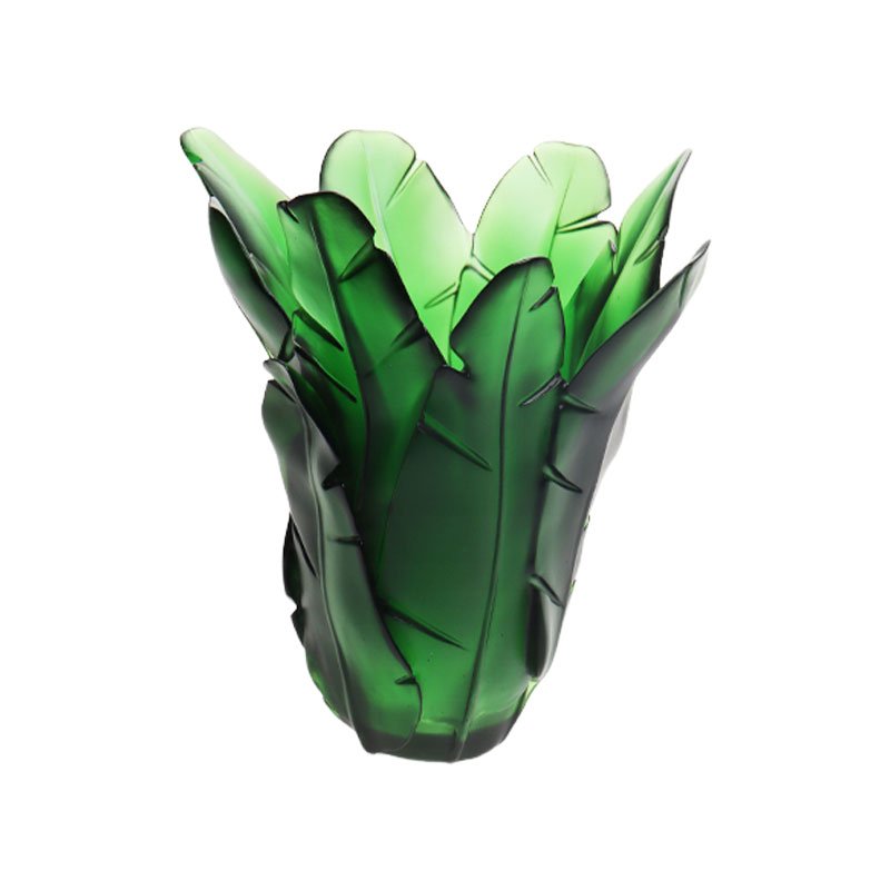 Vaso in vetro con foglia di banana verde per decorazione domestica