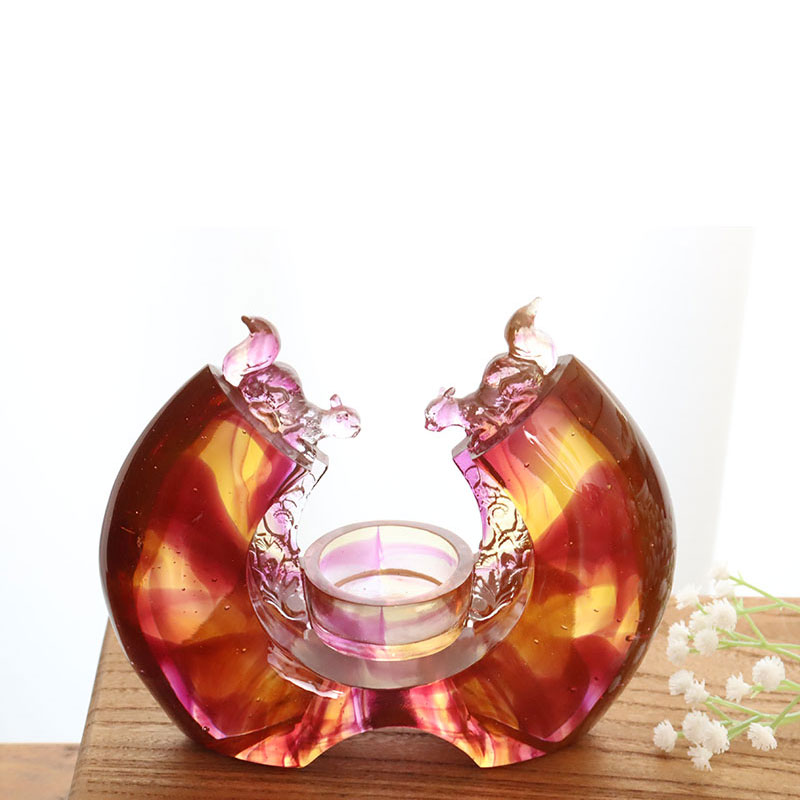 Candeliere in smalto color viola