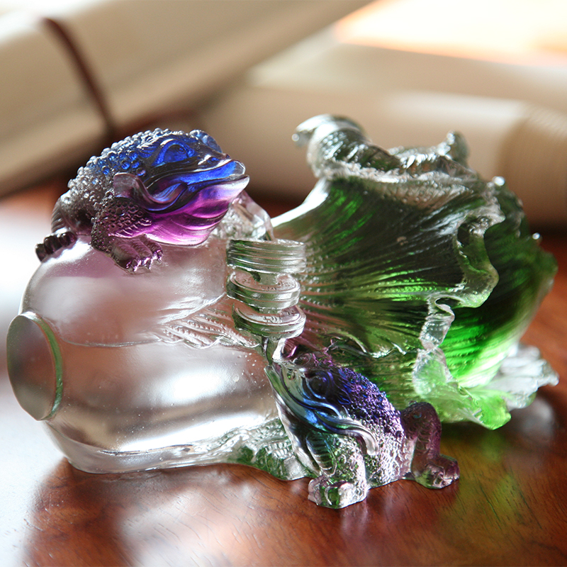 Ornamenti di scultura di rospo dorato in vetro cristallo