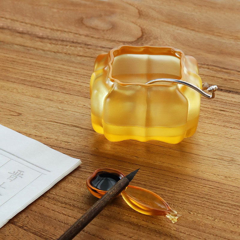 Vaso per l'acqua a forma di zucca in vetro cristallo viola