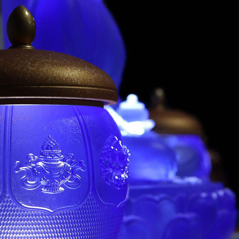 Set di offerte in vetro di cristallo per altare buddista della serie Eight Treasures Lotus